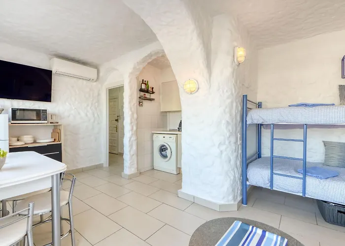Center-21 By Interhome Apartment Roses